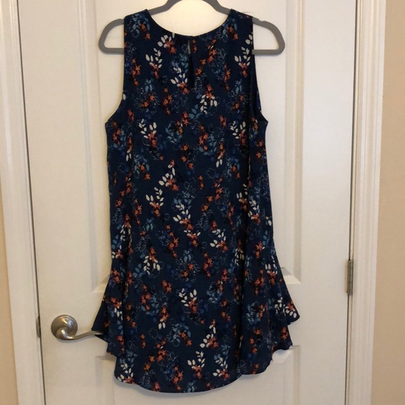 Sleeveless floral shift dress - Picture 5 of 5